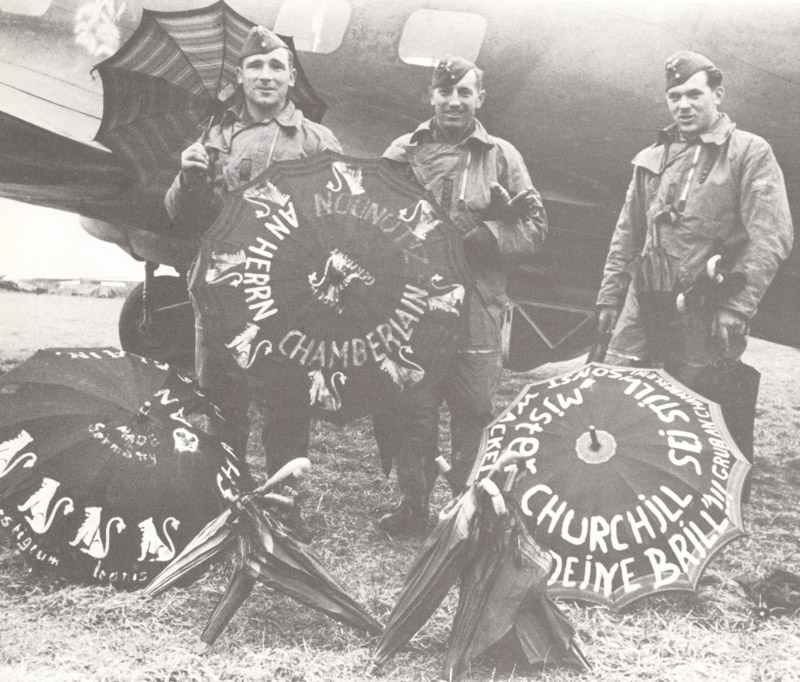 German bomber crew of KG26 Lowen (Lions) before the Coventry raid