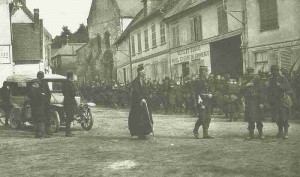 French infantry colum during battle of the Marne