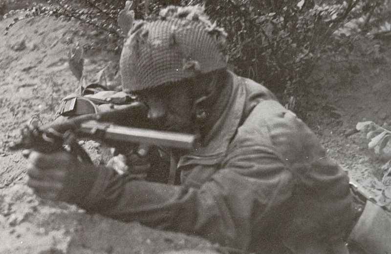 British paratrooper using his Sten gun Mark 5