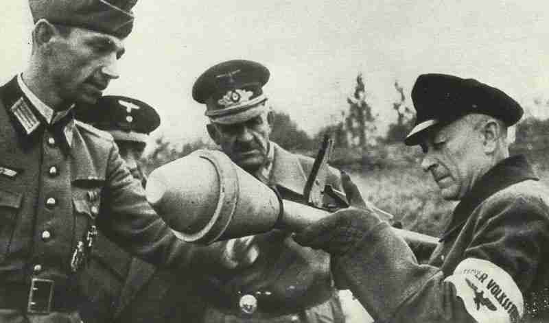 Volkssturm soldier East Prussia with Panzerfaust