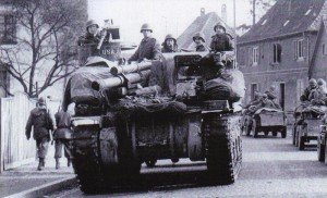 M7 105mm HMC moves through Haguenau