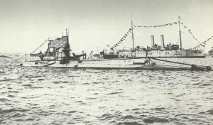 Return of the British submarine B11 from Dardanelles