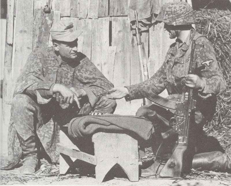 Waffen-SS cavalrymen with MP44