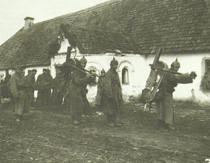 German machine-gunners with Maxims