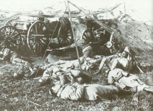 French gunners take a rest 