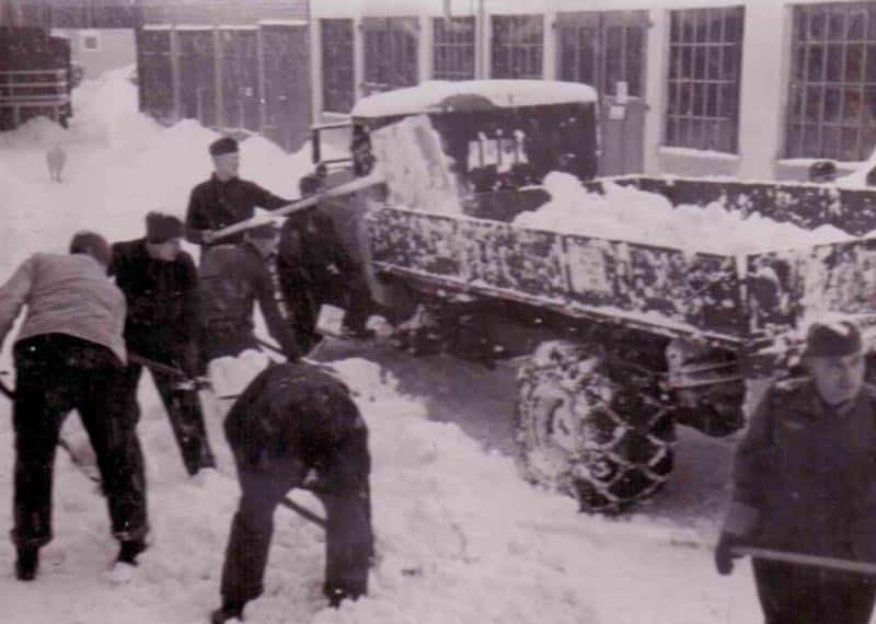 shoveling snow in Kristiansand