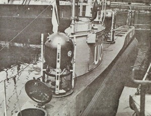 Submarine-launched mines
