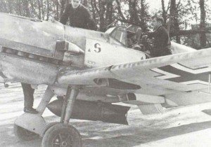 SC-250 (550lb) bomb on the fuselage of an Bf 109E 