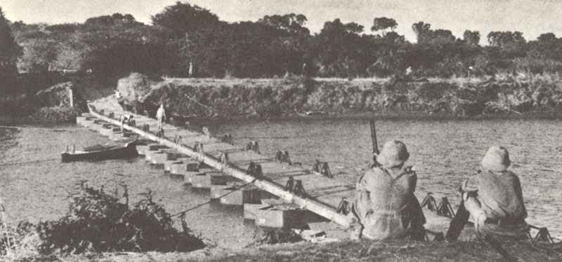 South African troops crossing the river Juba