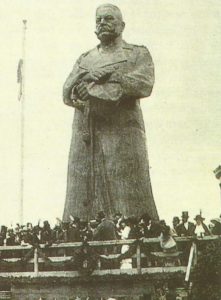 statue Hindenburg in Berlin
