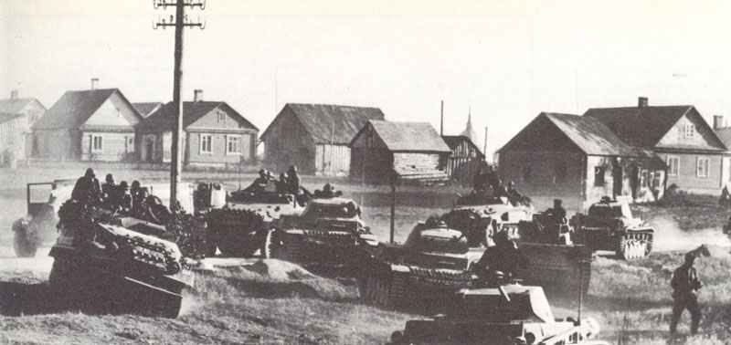 Break of the advance party of a German Panzer division