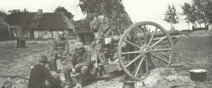 German artillerymen during the Brusilov offensive