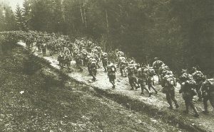 Romanian troops advance into Transylvania