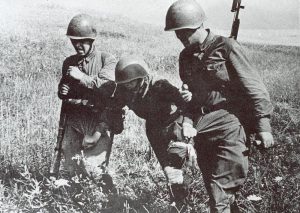 Russian soldiers with wounded