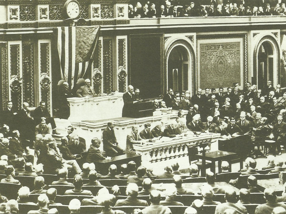 President Woodrow Wilson addresses Congress