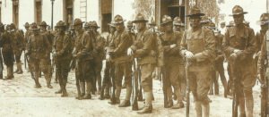 group of American soldiers on their arrival in France