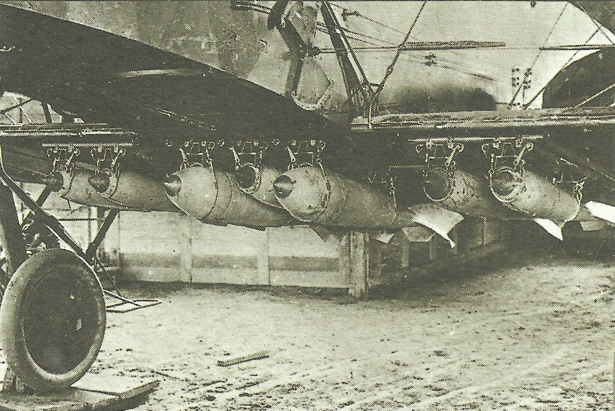 Bombs in position under the fuselage and wing of a Gotha bomber