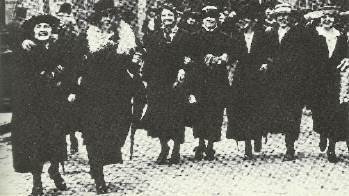 militant 'midinettes' on the march