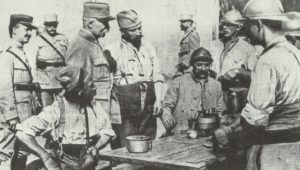 Petain with complaining soldiers