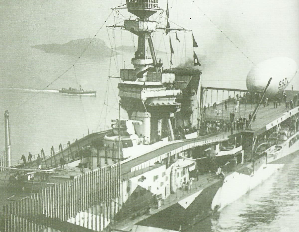 'HMS Furious' with a Sea Scout Z anti-submarine balloon