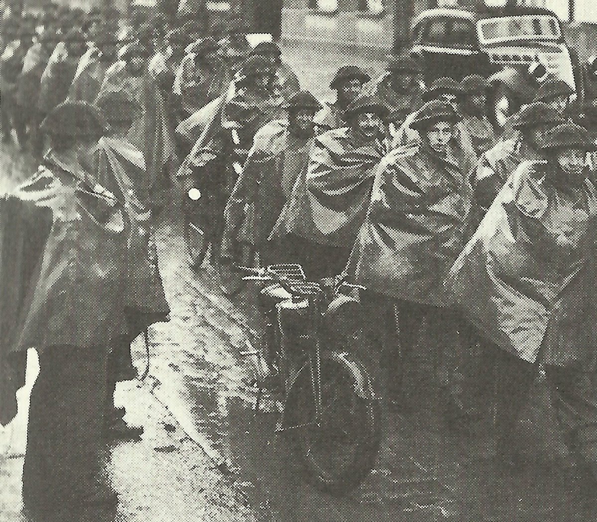 first troops of the BEF arrive