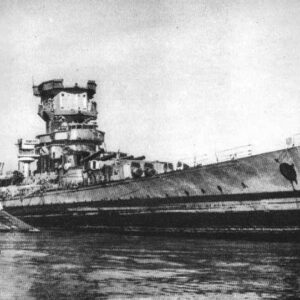 Heavily damaged battlecruiser 'Strasbourg'