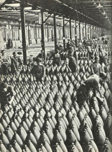 Women as workers in a British munitions factory