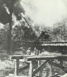 German 38-cm gun in railway carriage