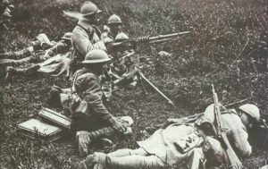 French and British soldiers operate together