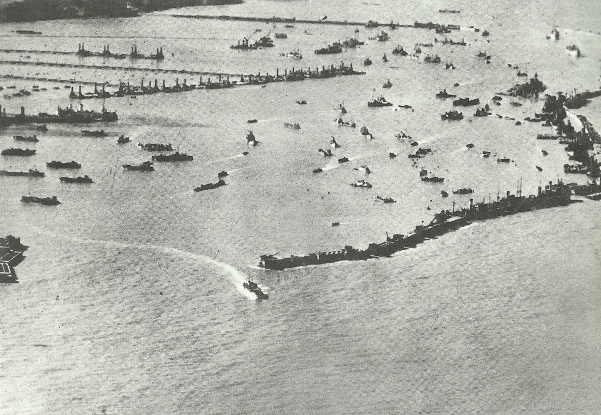 artificial 'Mulberry' harbours