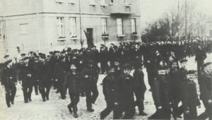 Demonstrating German sailors 