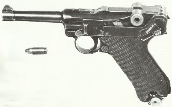 Luger P08 03