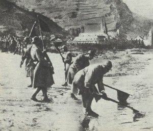 French soldiers evacuate the Rhineland