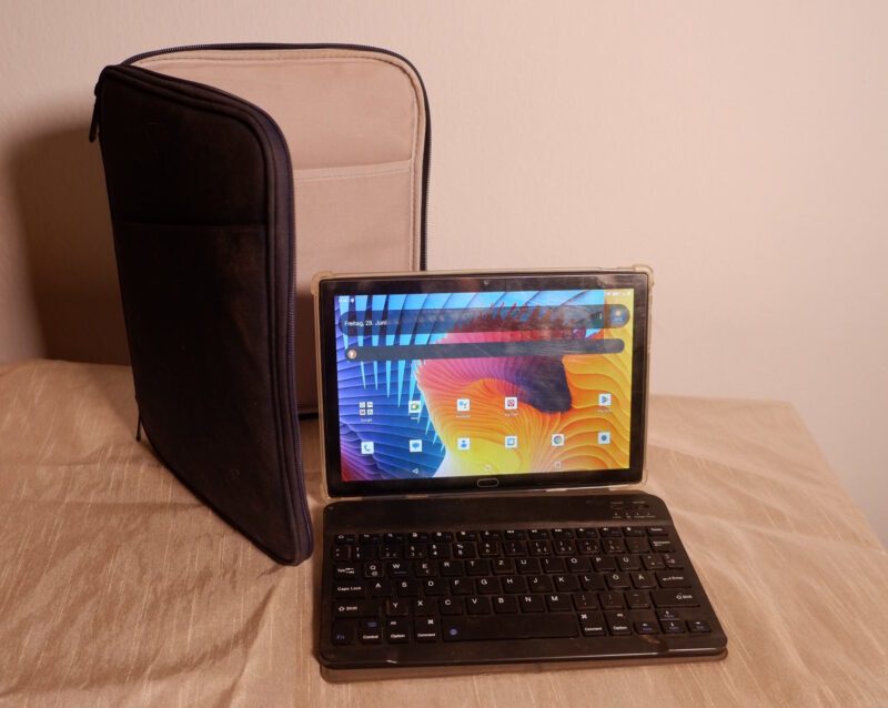 FEONAL Android Tablet (with extras).